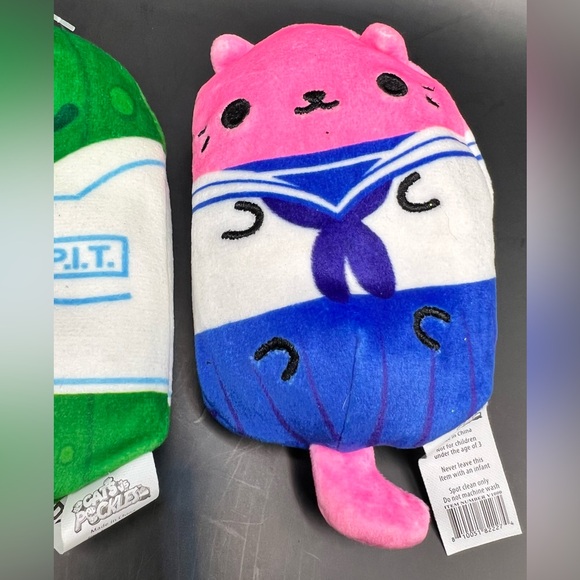 Cats vs. Pickles- Set of three bean plush toys - Picture 4 of 8